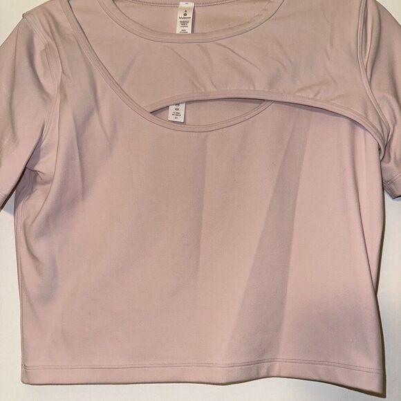 Lululemon Get Centred Short Sleeve Shirt Misty Pink Size 6 EUC - Picture 2 of 10